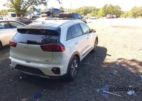 2022 Kia Niro Plug-In Hybrid Ex z USA, uszkodzony, nr VIN KNDCD3LD2N5547587